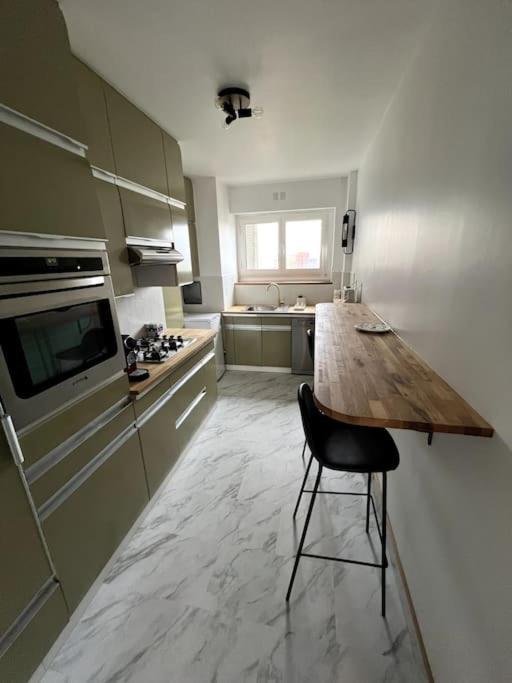 Spacieux A 5 Min De Paris Apartment *