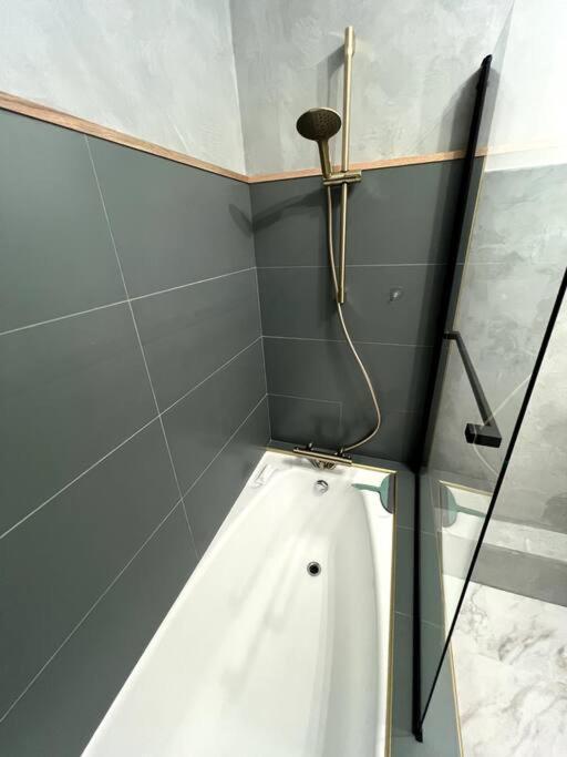 Apartment Spacieux A 5 Min De Paris *